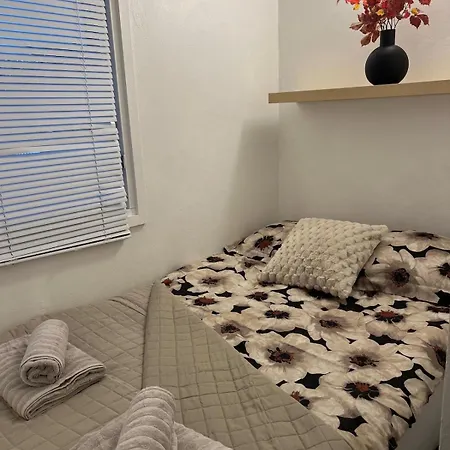 Om3 Apartment